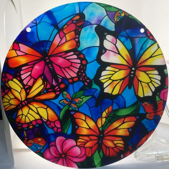 Butterfly Suncatcher Acrylic Faux Stained Glass Floral New Gift Garden Decor 6” - Picture 5 of 5